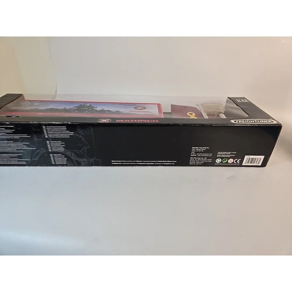 US Marines Long Hauler Die Cast 1:32 Toy Semi Freightliner New-Ray Toys USMC NIB